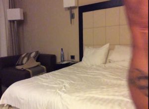 Полизал своей старушке пиздёнку и раком трахнул